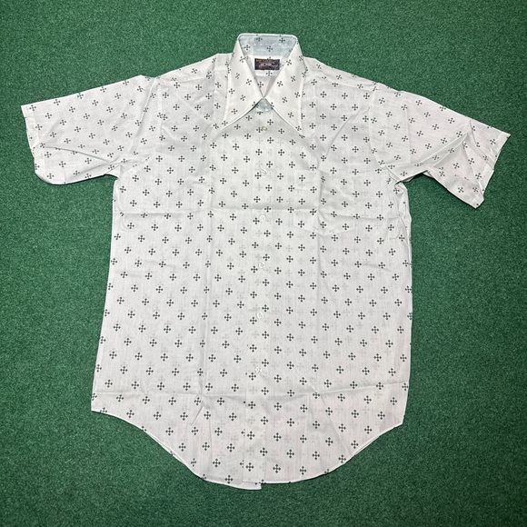 Vintage Other - Vintage White and green Casual Button Down Shirt